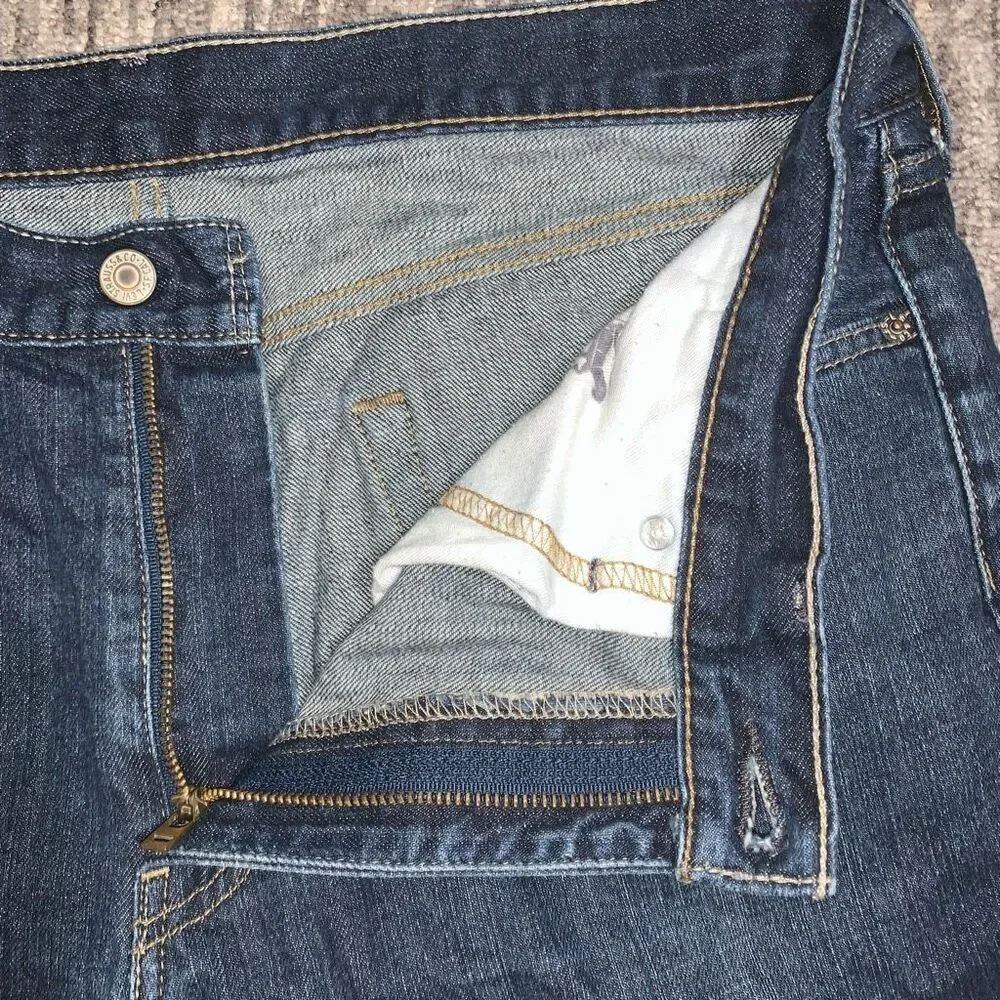 Levi's 514 Men's Size 36x32 Blue Denim Straight Leg Relaxed Jeans Cut‎ Hems